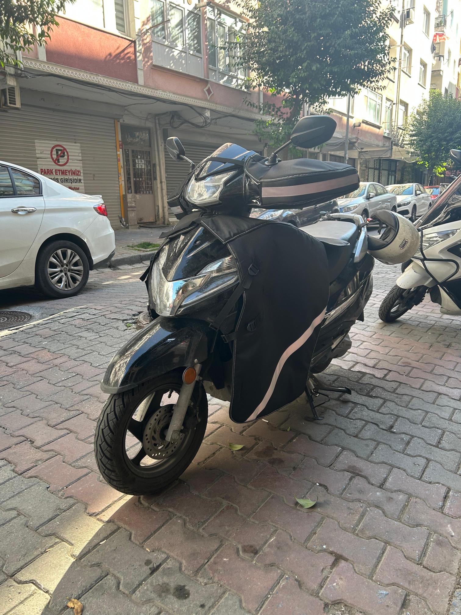 %20Honda%20Dio%20Actıva%20S%20Motosiklet%20Diz%20Örtüsü%20Koruma%20Örtüsü%20Rüzgarlık%20Reflektörlü